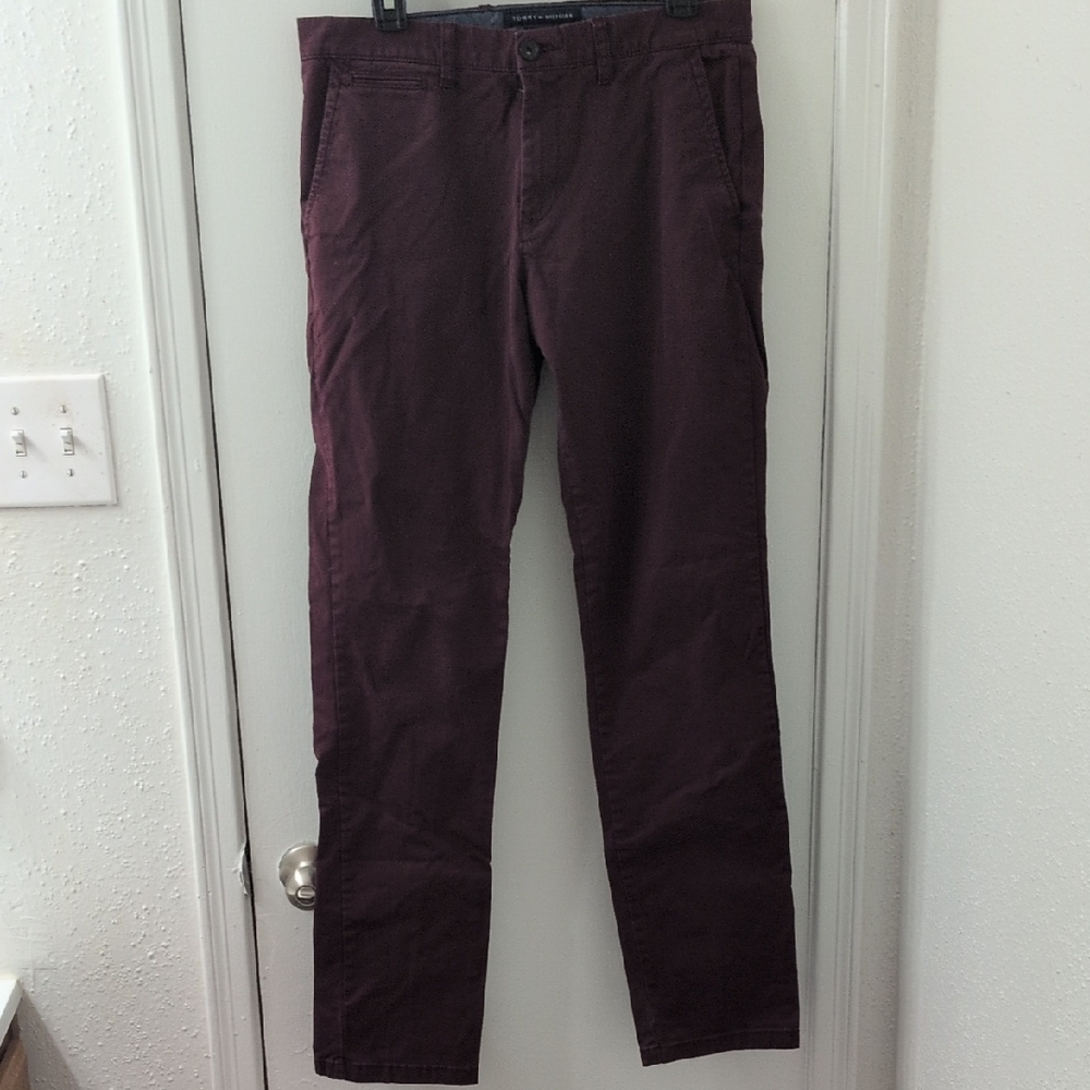 Tommy Hilfiger Men's Rich Burgundy Chinos